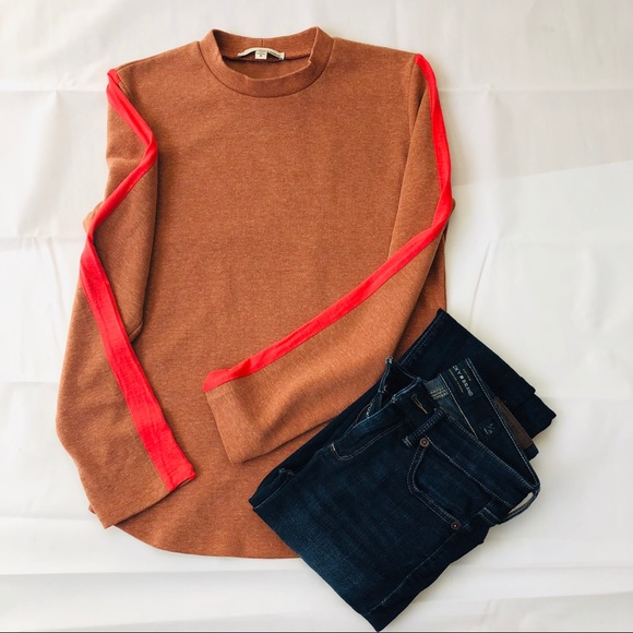 june & hudson Sweaters - June and Hudson Long Sleeve Sweater Size Small